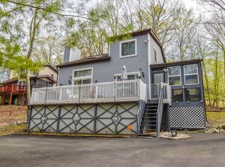 114 Salisbury Rd, Bushkill, PA 18324