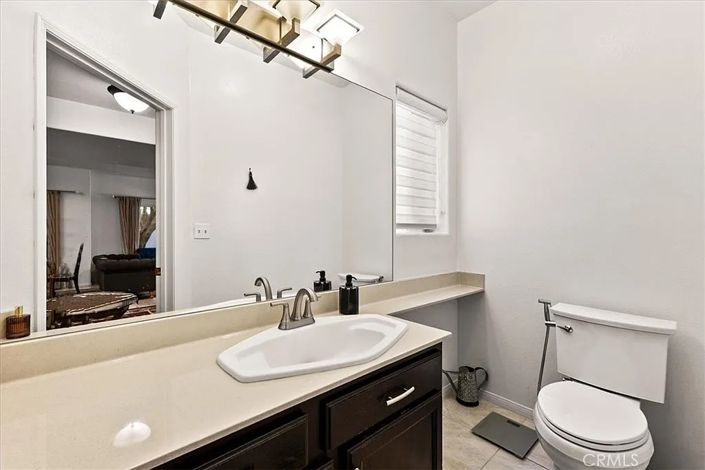 3 bed, 2.5 bath, 1400 sqft, $4,295 — Photo 4