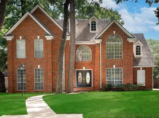 18 Spotted Deer Dr, Spring, TX 77381