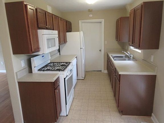 4th image of 840 Wynnehurst St