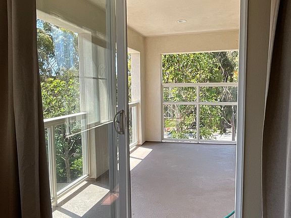 Balcony off living/dining area