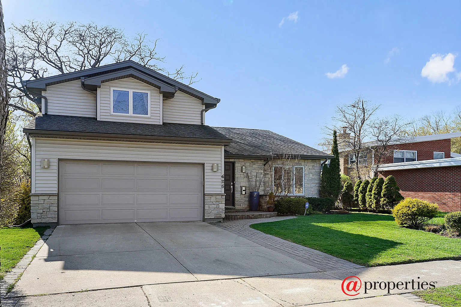 625 Knox Ave photo 1