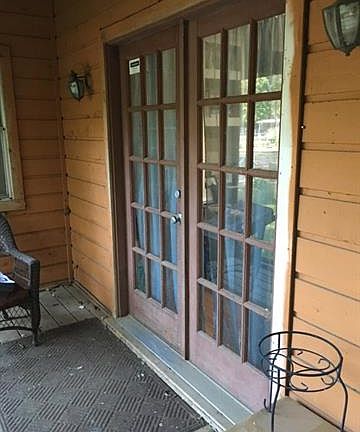 5th image of 1601 Woodview Dr