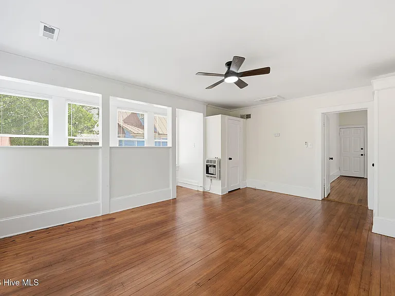 511 Middle St #C — Photo 3