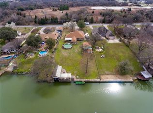 12008 Younger Ct, Azle, TX 76020