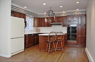 5th image of 1010 W Campbell St