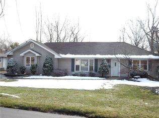 18 Stephenville Pkwy, Edison, NJ 08820