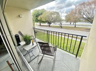 9150 Fontainebleau Blvd APT 205, Miami, FL 33172