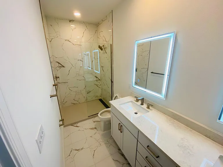 644 3rd Ave S #303 — Photo 35