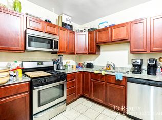 3118 W Addison St #1, Chicago, IL 60618