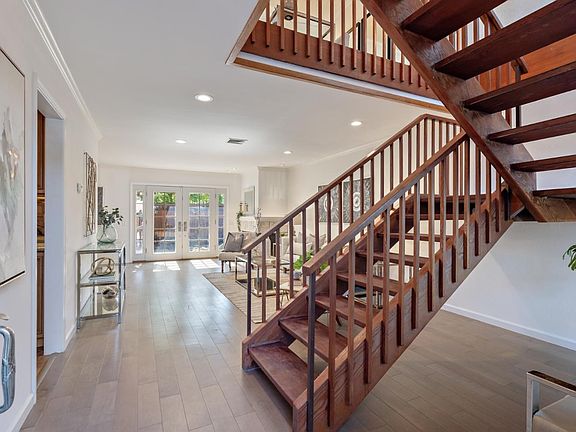 4th image of 2607 Farnee Ct