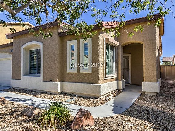 4th image of 7904 Quiet Canyon St