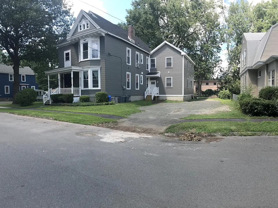 1869 Highland Ave #1
