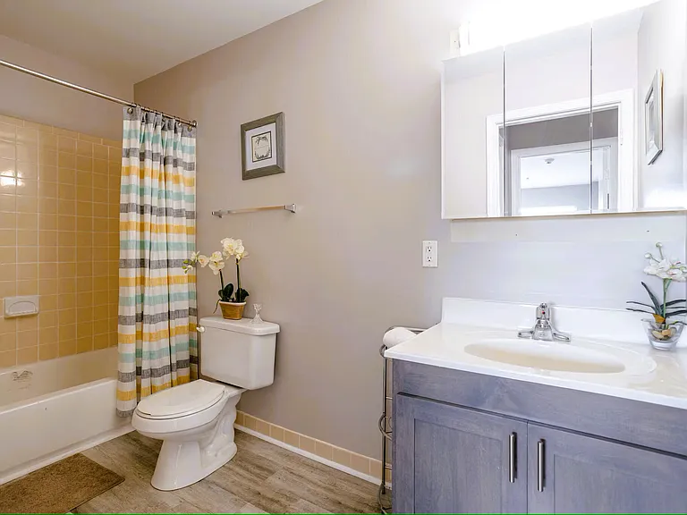 Autumn Ridge Apartments — Photo 9