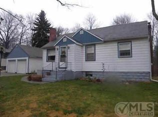 3544 Mohawk Dr, Norton Shores, MI