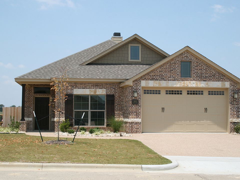1st image of 3033 Silver Saddle Dr