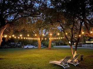 1305 E Main St, Round Rock, TX 78664