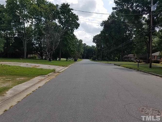 2nd image of 426 Princess Anne Dr