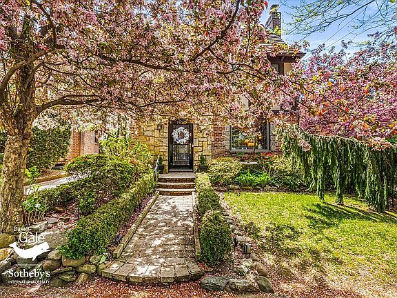 2nd image of 7036 Kessel St