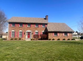 900 W Count Fleet Cir, Danville, KY 40422