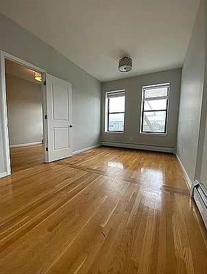 5th image of 144 Bruckner Blvd APT 4C
