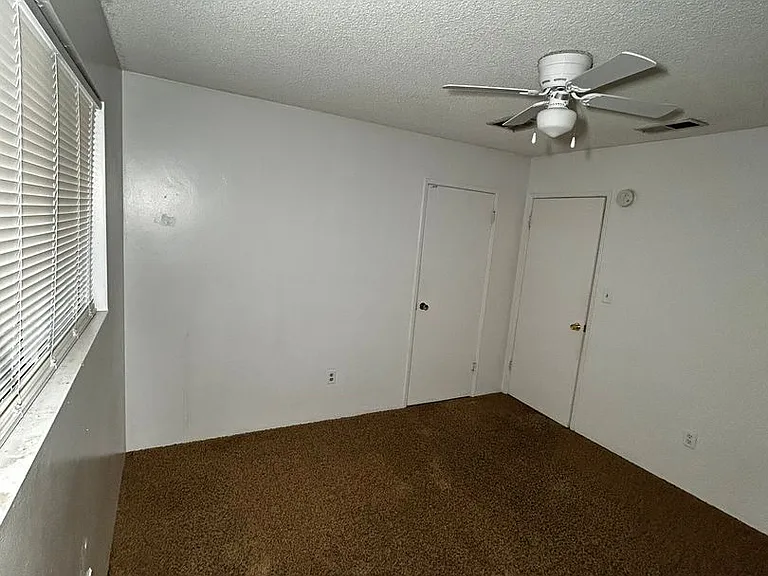 5204 Curson Ave — Photo 7