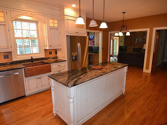 5th image of 4003 Briarwood Ave