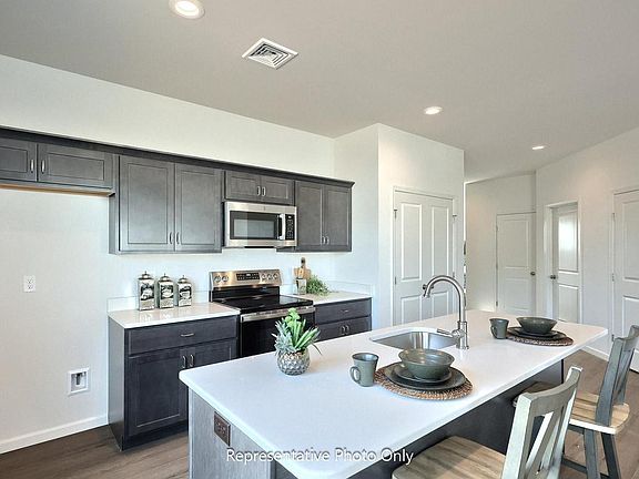 4th image of 7465 Saint Patrick Ct