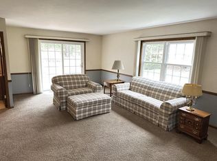 15250 Clifford Ct, Brookfield, WI 53005