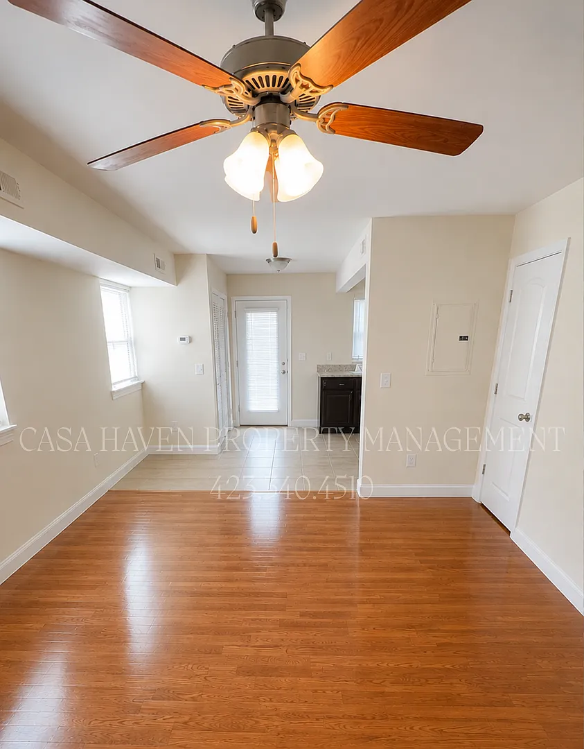 Building Photo - 122 Leach Dr #104