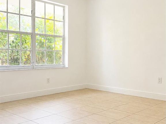 2nd image of 1421 NE 148th St #2