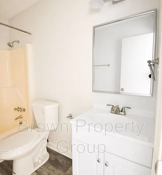 2105 Grand Prix Dr #E — Photo 7