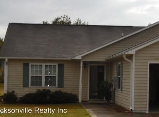 106 Charlton Rd, Hubert, NC 28539