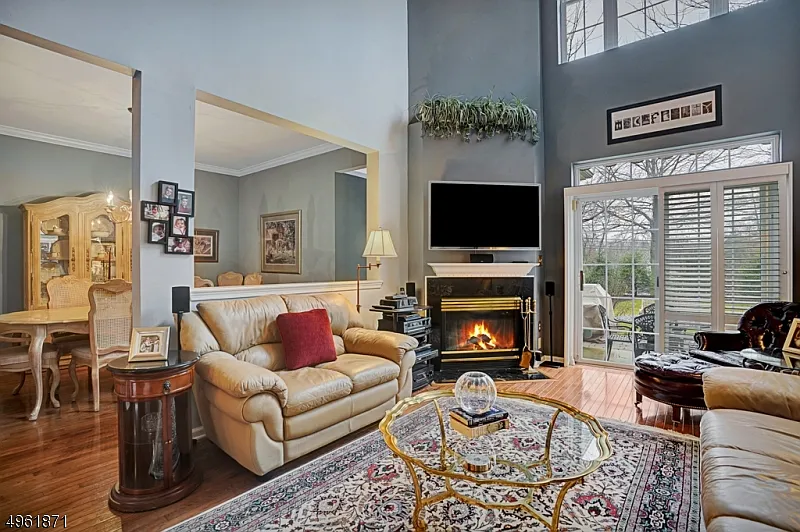 5 Chamberlin Way photo 1