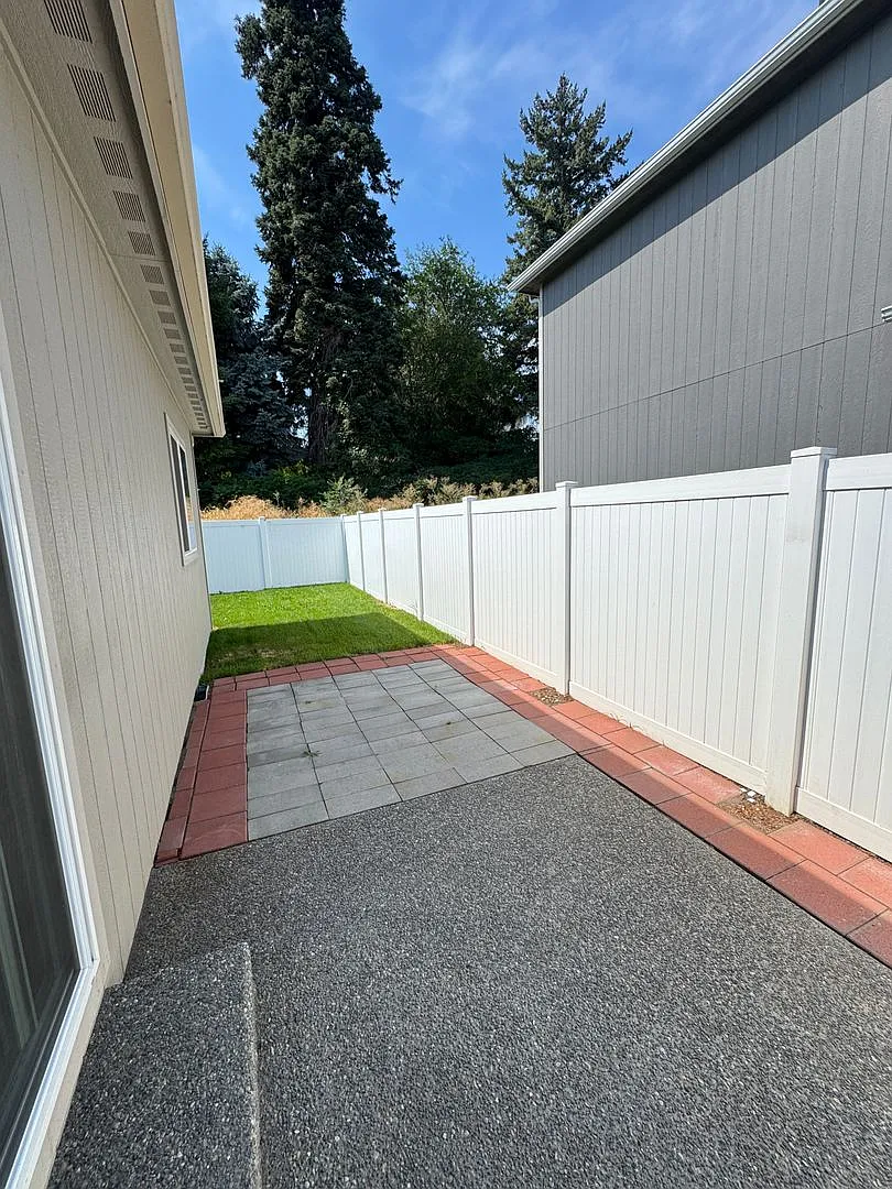 Duplex in Gated Community — Photo 3