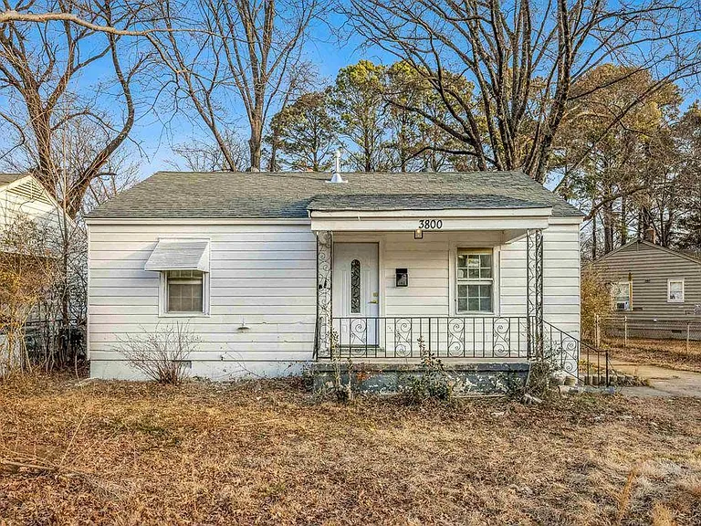 3800 E Mallory Ave — Photo 1