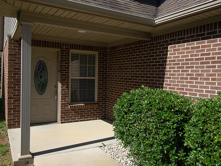 134 Twin Lakes Dr — Photo 2