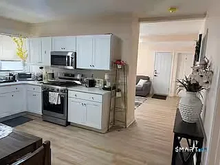 85 Beers St — Photo 4