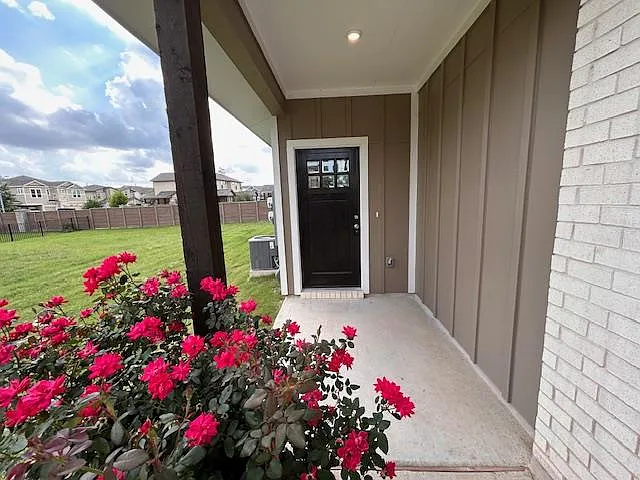 20504A Haygrazer Way — Photo 3