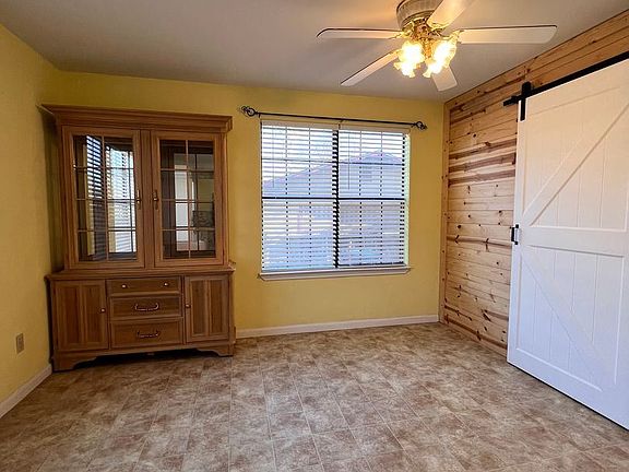 5th image of 224 Guadalupe St Unit A