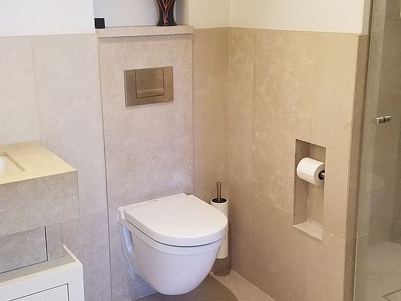 5th image of 404 Park Ave S APT 4B