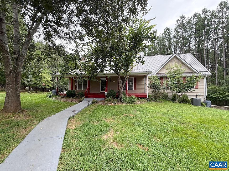 1st image of 395 Pine Needles Ln