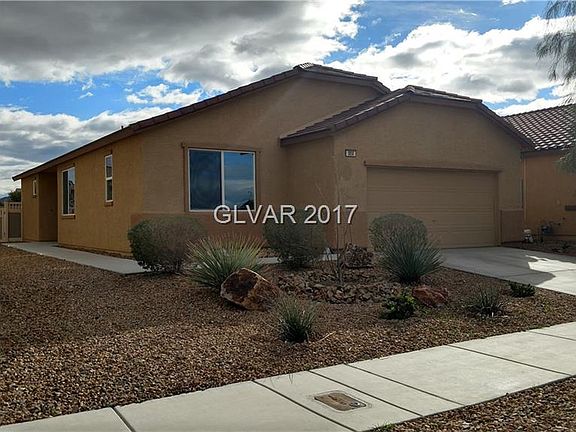 2nd image of 984 Aspen Cliff Dr