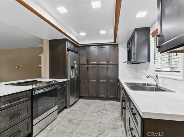 2214 E 2nd St, Long Beach, CA 90803