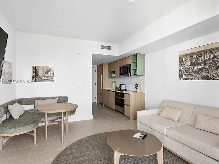 601 NE 1st St #3907 — Photo 5