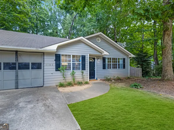 1180 Austin Ct, Sugar Hill, GA 30518