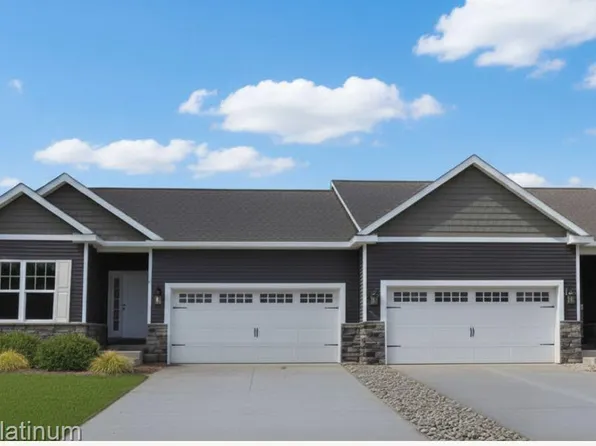 881 Oakwood Cir #32, Fenton, MI 48430
