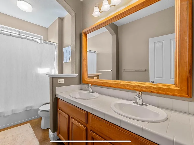 701 Rolling Green Dr — Photo 11