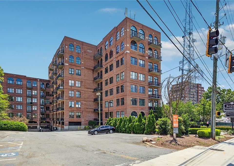 1st image of 3235 Roswell Rd NE #821
