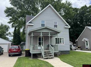 1014 8th Ave N, Saint James, MN 56081